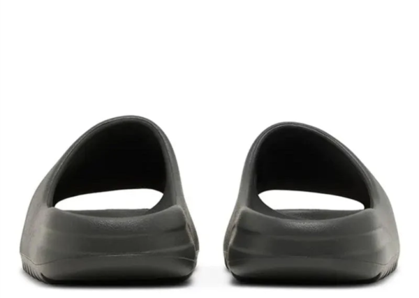 Adidas Yeezy Slide “Dark Onyx”